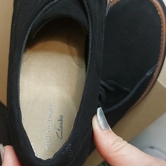 Clarks Nubuck Shoes - Picture 4 of 4